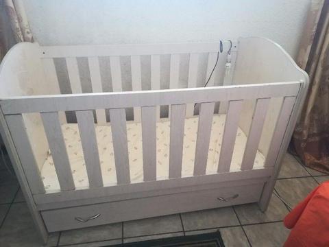 Baby cot