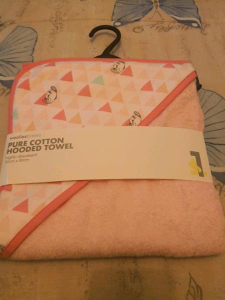 Babies hooded cotton towel