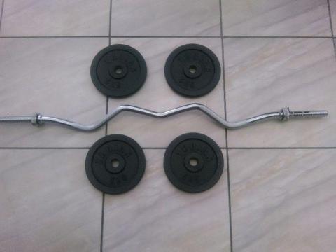 Everlast EZ bar Bodybuilding Weight set @ R600 or trade for what you have