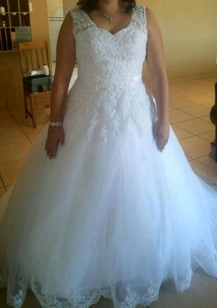 Beautiful Lace Gown for Hire