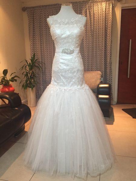 Wedding dresses for hire please feel free to contact me on 0832985966