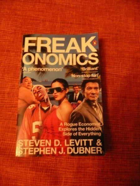 FREAK ONOMICS - Steven D. Levittz & Stephen J. Dubner