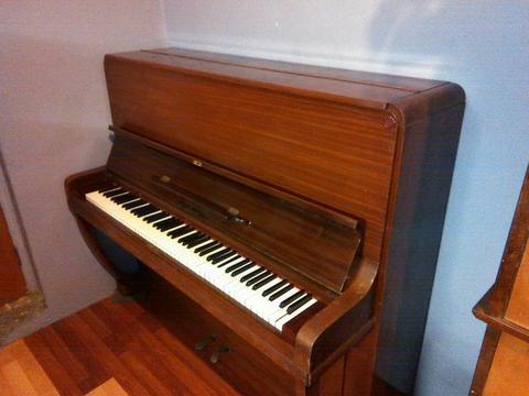 Piano for sale