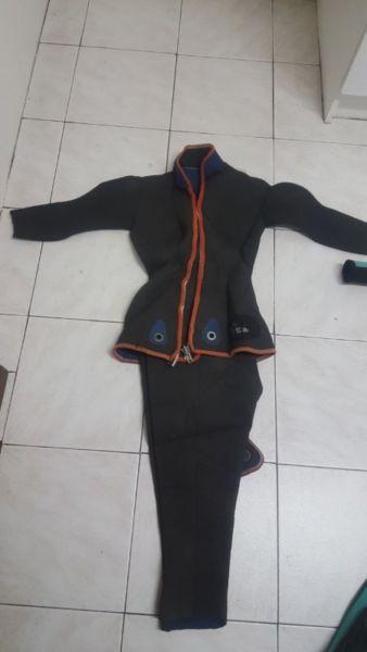 Wet Suit 5-7 years