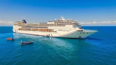 Cruise for 2 to Pomene , Portuguese Islands