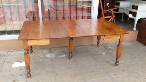 Antique English oak dinning table