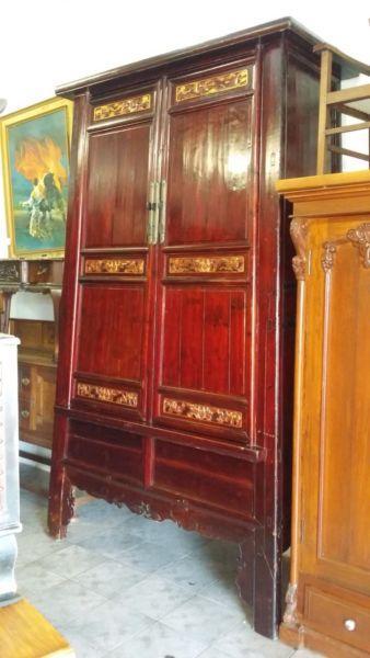Antique oriental Chinese armoire cabinet it stands 2.6 meter tall