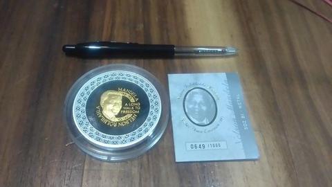 Mandela Gold / Silver 5oz Bi-metal Medallion
