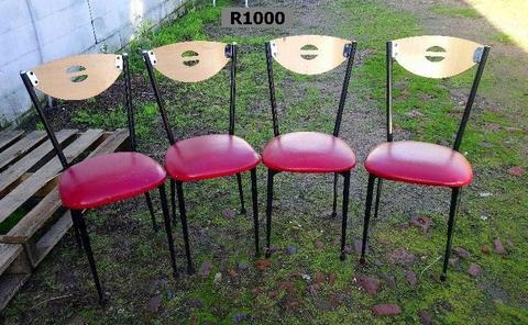 DINETTE CHAIRS X 4
