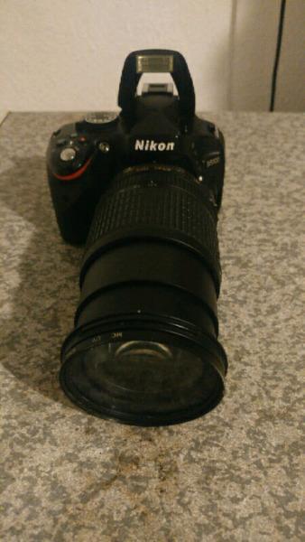 Nikon D5100 with AF-S Nikkor 18 - 105 lense to swop or cash offer