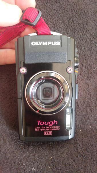 Olympus Stylus TOUGH TG-4 waterproof 16mp Cmos digital camera