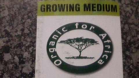 Lawn dressing, growing mediums and potting mix all organic
