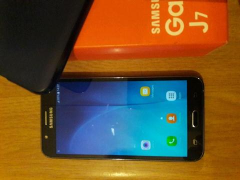 Samsung Galaxy J7 Duos 16GB Excellent Condition Boxed