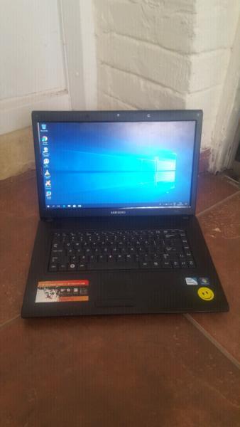 Samsung R519 laptop for sale