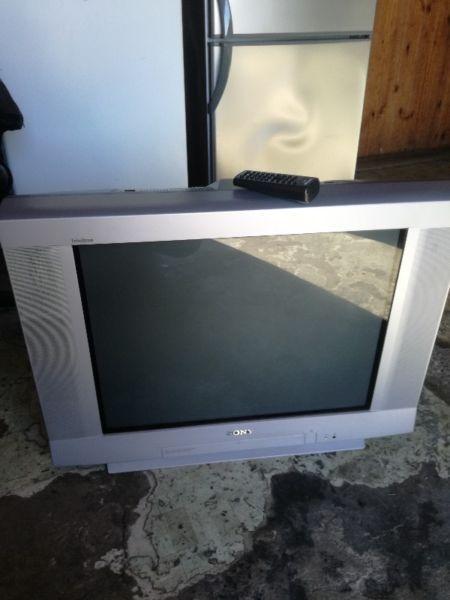 74cm sony colour tv R1300