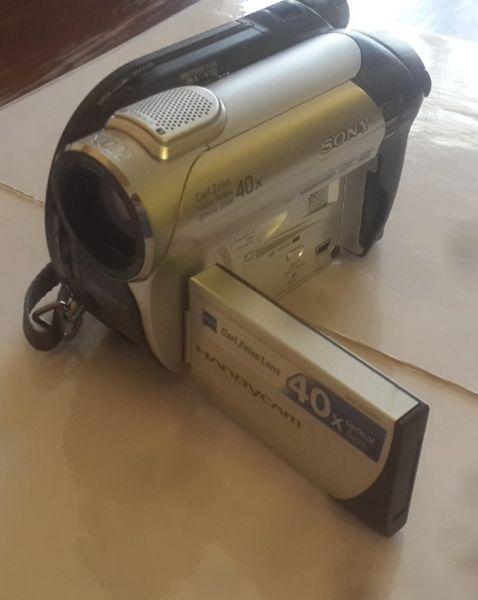 Sony Handycam DCR-DVD608E