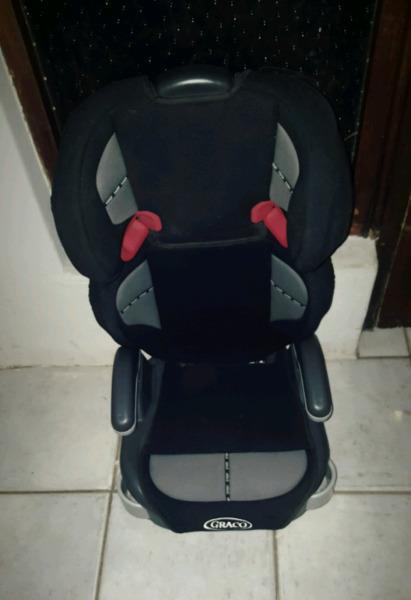 Booster seat good as new R300