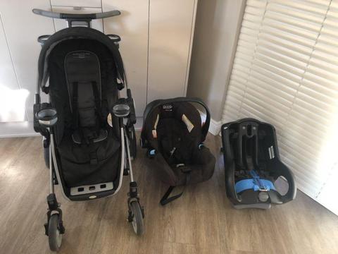 Selling our Graco Signature travel system