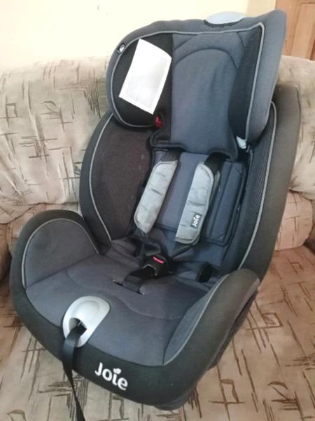 Joie stages carseat 0-7 years