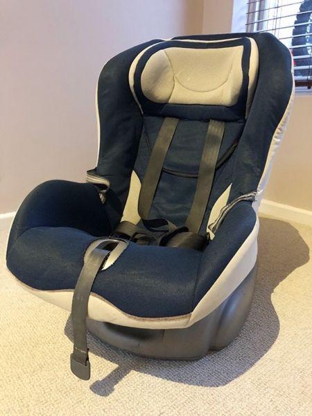 Chico car seat 9-18kg category with integrated base