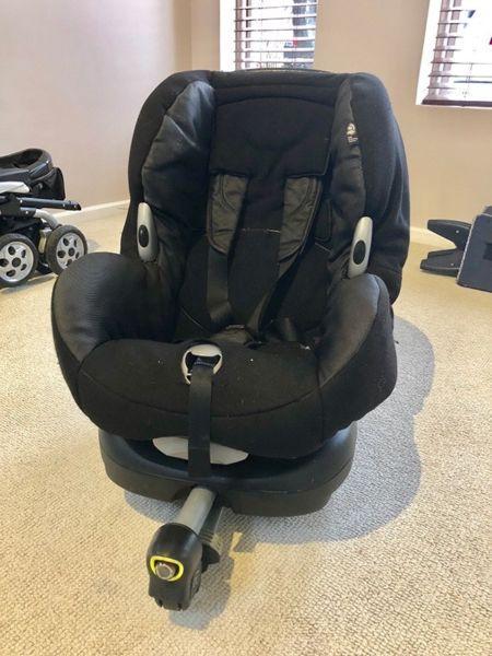 Maxi Cosi car seat 9-18kg incl. integrated ISOFIX base