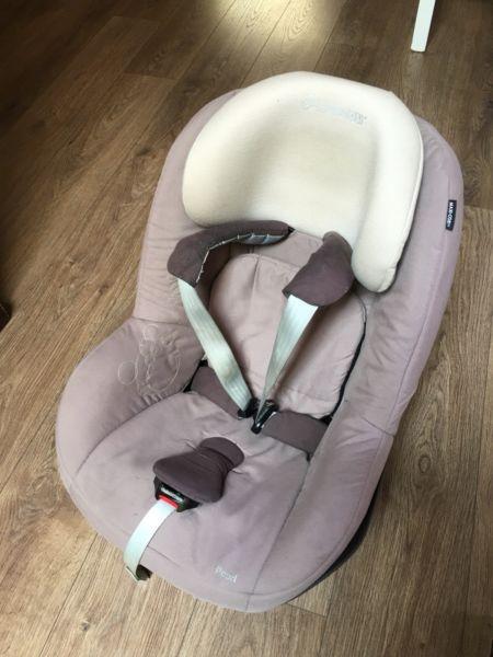 Maxi Cosi Pearl toddler car seat with sun canopy