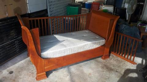 Solid wood Large babies cot