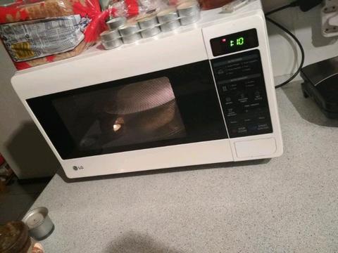 LG Microwave