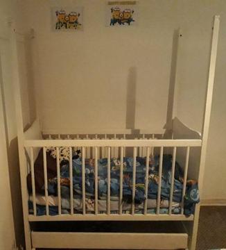 Baby cot for sale