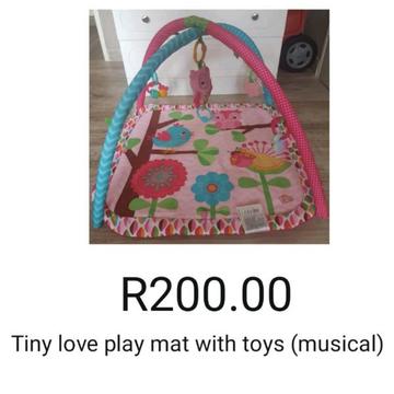 Tiny love playmat