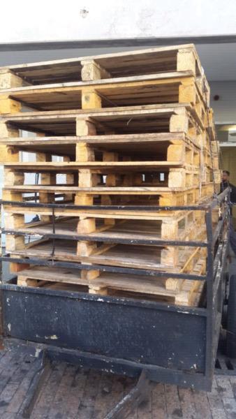 WOODEN PALLETS FOR SALE R70-R80 EACH CAN DELIVER