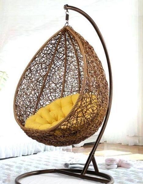 Hanging Egg Chair Brown