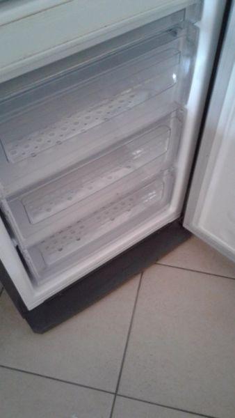 Samsung frost free fridge for sale negotiable