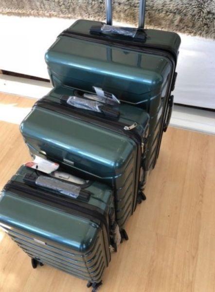 Medoodi Palermo 3PC Emerald Green Suitcase