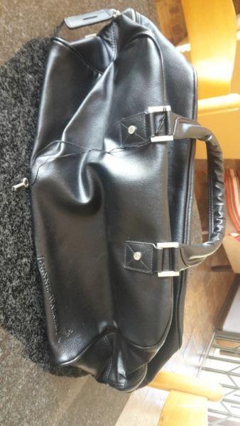 Genuine Leather Travel Bag excellent condition