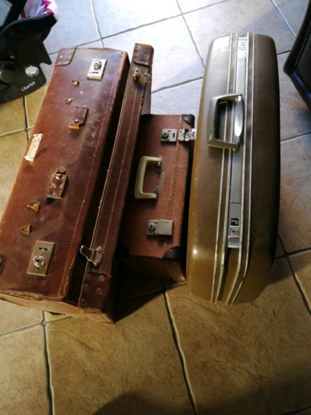 Vintage leather Suitcases and a vintage Samsonite!