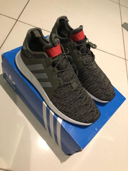 Adidas lifestyle sneakers UK 9