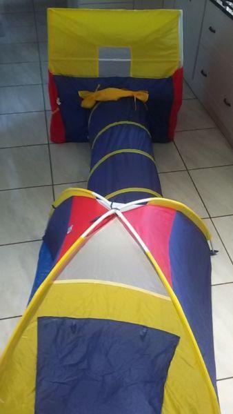 Kiddies play tents and tunnel for sale