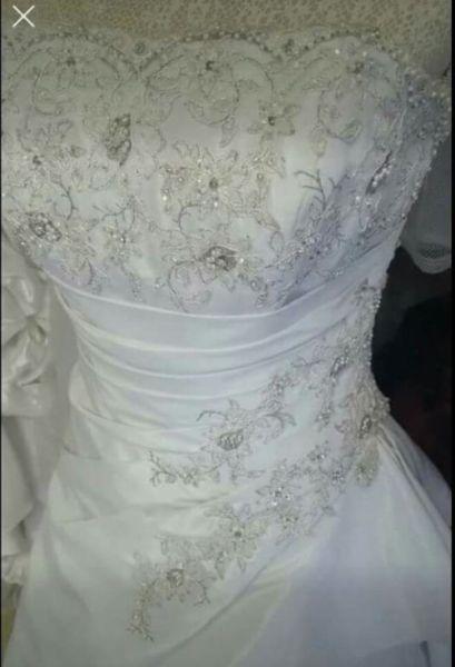Beautifull wedding dress for sale