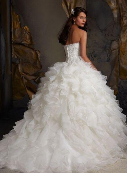 Extravagant Ruffle Wedding Dress (WA016)