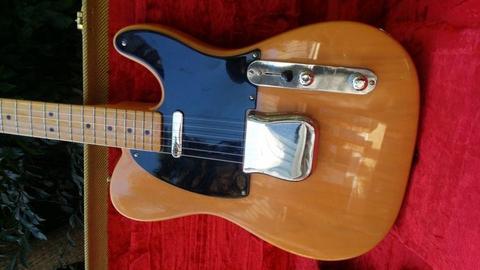 Fender USA '52 Vintage Re-issue Telecaster in mint condition with all the case candy