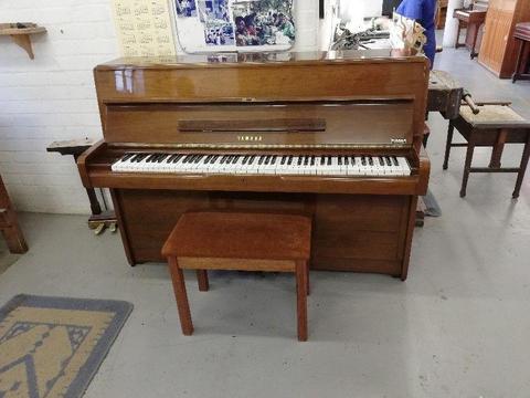 YAMAHA Pre-owned upright piano for sale!