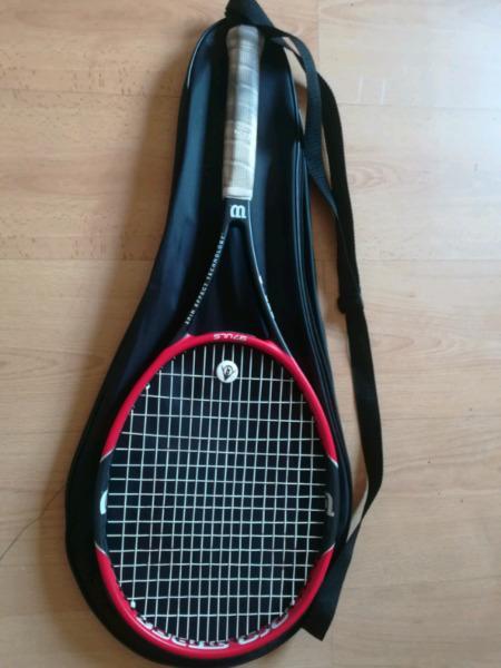 Tennus racquet