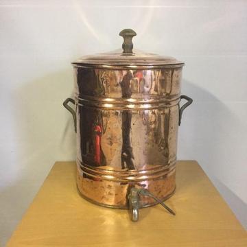 Beautiful Vintage Copper Urn - 25l