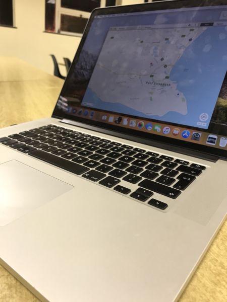 MacBook Pro i7 for sale R8000 beast high end