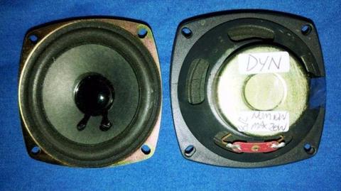 USED Electronic Spares - Loose Round Loud Speakers - DYN 8 Ohm 20W 9 cm 3.5 inch - Replacement Parts