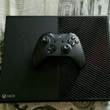 Xbox one 500gb 5 games 1 controller all cables included
