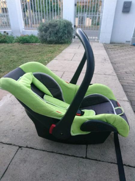Chelino infant seat