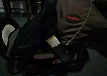 Chelino Babychair AND base