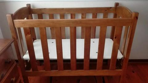 Cot and baby chest of drawers